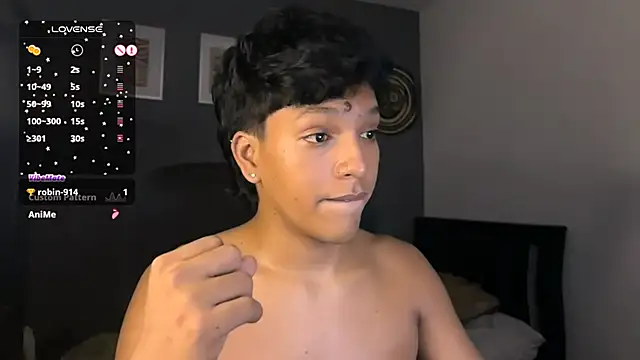 Snapshot of Xander_bonnet1 chatting on February 2025 09:07:02 PM Xander bonnet1 online show from February 2025 09:07:02 PM