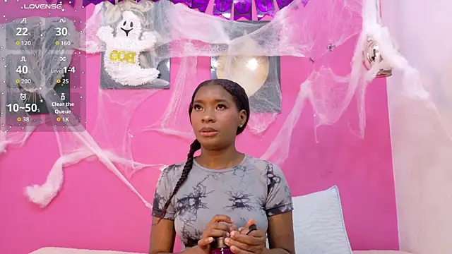 petitelittleebony online show from October 2025 12:08:01 PM