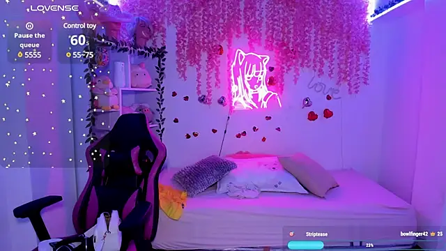 cat kitty18  online show from March 2025 09:21:01 PM