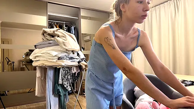 anna kiss69 online show from October 2025 04:43:02 PM