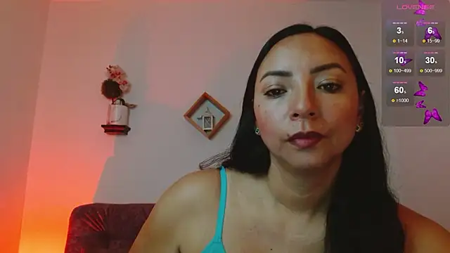 Snapshot of Emmi_Cam chatting on February 2026 07:46:01 AM Emmi Cam online show from February 2026 07:46:01 AM