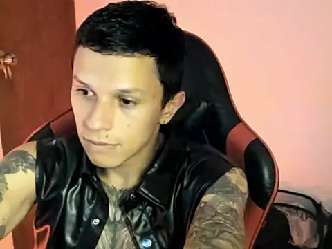 Snapshot of goodboy69l chatting on March 2026 11:23:02 PM goodboy69l online show from March 2026 11:23:02 PM