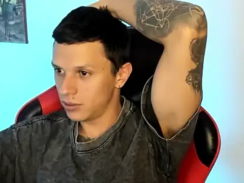 Snapshot of goodboy69l chatting on February 2026 11:49:01 PM goodboy69l online show from February 2026 11:49:01 PM