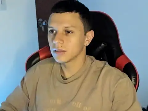 Snapshot of goodboy69l chatting on June 2026 01:28:02 AM goodboy69l online show from June 2026 01:28:02 AM