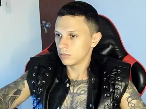 goodboy69l online show from May 2026 10:38:02 PM
