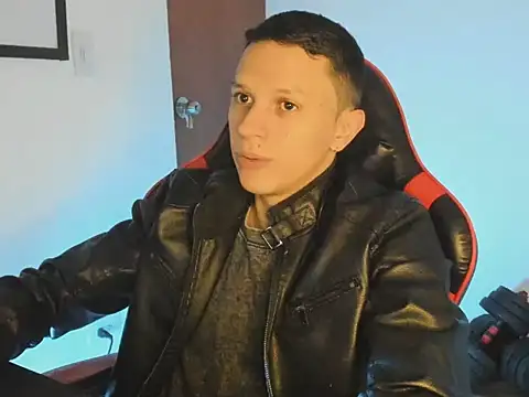 Snapshot of goodboy69l chatting on July 2026 02:58:02 PM goodboy69l online show from July 2026 02:58:02 PM