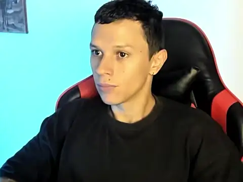 Snapshot of goodboy69l chatting on February 2026 12:48:02 PM goodboy69l online show from February 2026 12:48:02 PM