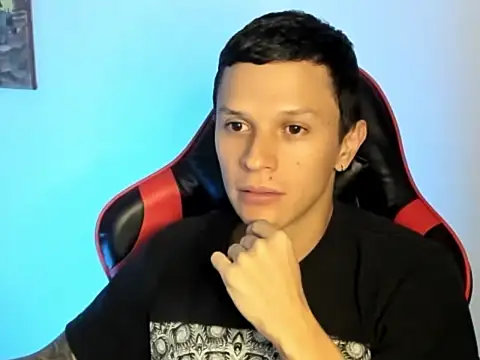 Snapshot of goodboy69l chatting on February 2026 10:54:01 PM goodboy69l online show from February 2026 10:54:01 PM