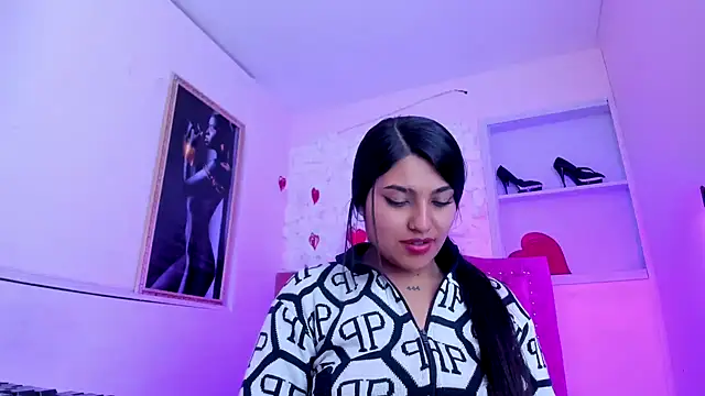 SarahStones online show from October 2025 05:38:02 AM