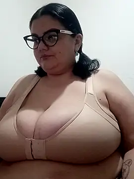 Madisonpalacio online show from April 2026 08:21:01 PM