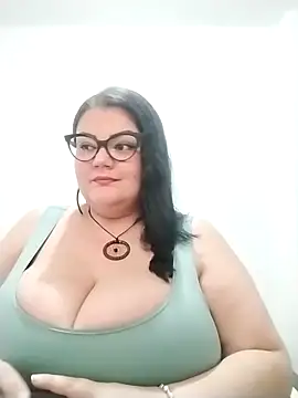 Madisonpalacio online show from February 2026 04:40:01 PM