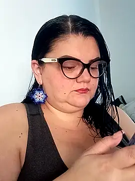 Madisonpalacio online show from November 2025 05:13:01 PM