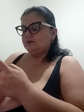 Madisonpalacio online show from April 2026 10:05:02 PM