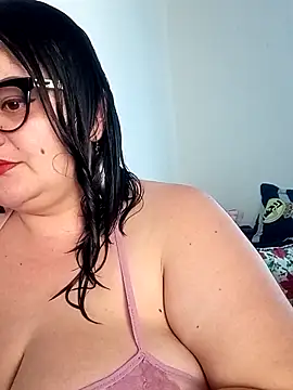 Madisonpalacio online show from December 2025 03:29:02 PM