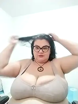 Madisonpalacio online show from February 2026 05:02:02 PM