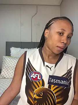 DrippinCaramelCutie online show from April 2026 11:17:02 PM