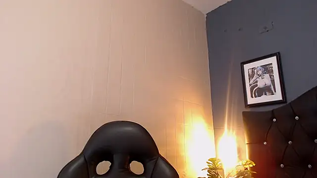 Sara-Smith- online show from October 2025 12:17:02 PM