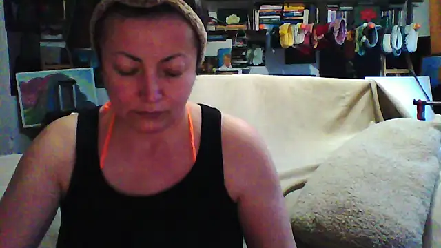 MariaAnaSunshine online show from November 2025 02:32:01 PM