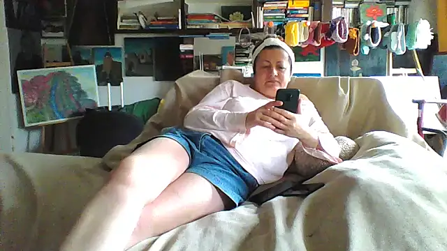 MariaAnaSunshine online show from November 2025 11:46:02 AM