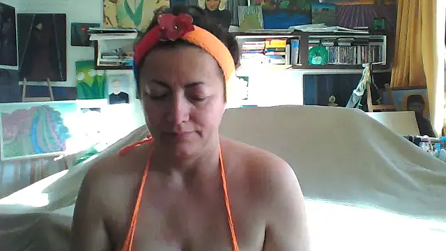 MariaAnaSunshine online show from October 2025 07:44:02 AM