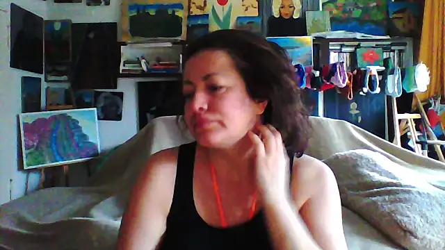 MariaAnaSunshine online show from December 2025 08:15:02 AM