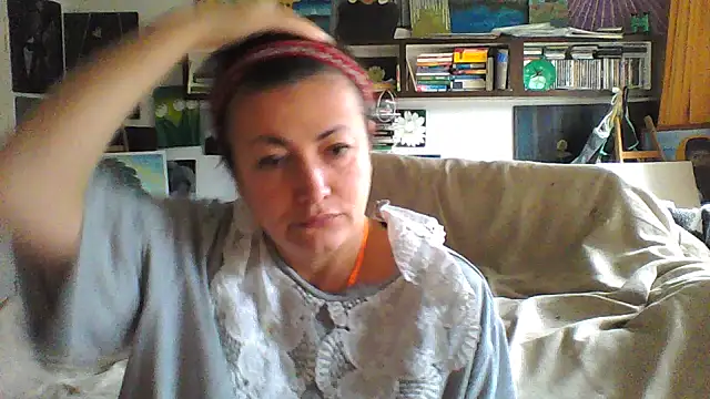 MariaAnaSunshine online show from October 2025 08:33:01 AM