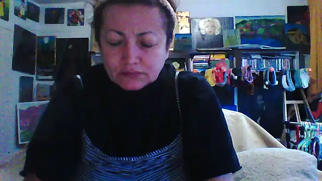 MariaAnaSunshine online show from December 2025 07:46:02 AM