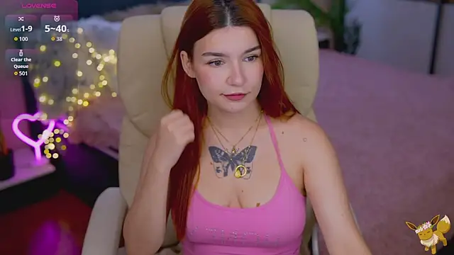 RedShinee online show from November 2025 06:17:01 AM