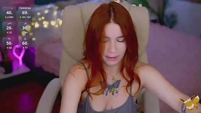 RedShinee online show from November 2025 01:22:02 PM