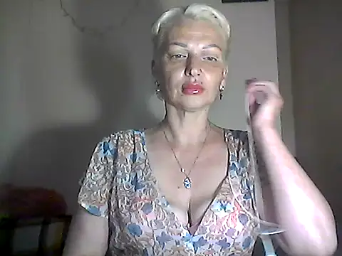 Snapshot of MaryJane441 chatting on June 2026 08:47:01 PM MaryJane441 online show from June 2026 08:47:01 PM