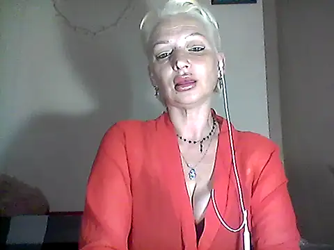 Snapshot of MaryJane441 chatting on May 2026 09:10:02 PM MaryJane441 online show from May 2026 09:10:02 PM