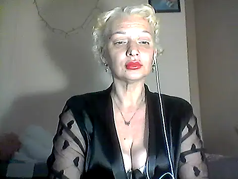 Snapshot of MaryJane441 chatting on April 2026 08:44:02 PM MaryJane441 online show from April 2026 08:44:02 PM
