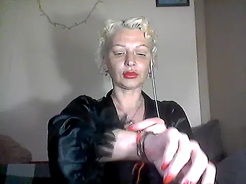 Snapshot of MaryJane441 chatting on May 2026 08:23:01 PM MaryJane441 online show from May 2026 08:23:01 PM