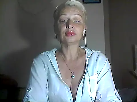 Snapshot of MaryJane441 chatting on July 2026 08:19:01 PM MaryJane441 online show from July 2026 08:19:01 PM
