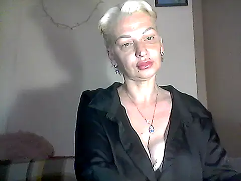 Snapshot of MaryJane441 chatting on June 2026 09:07:02 AM MaryJane441 online show from June 2026 09:07:02 AM