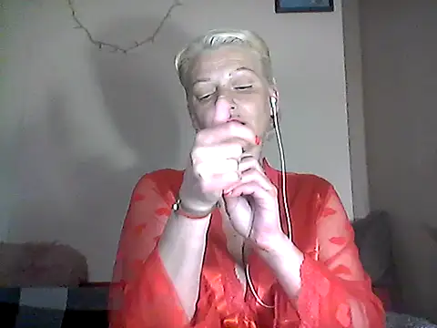 Snapshot of MaryJane441 chatting on May 2026 08:01:01 PM MaryJane441 online show from May 2026 08:01:01 PM