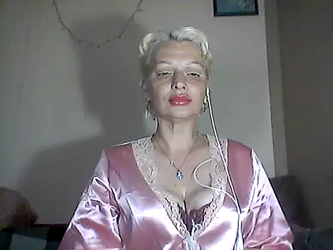 Snapshot of MaryJane441 chatting on May 2026 08:28:02 PM MaryJane441 online show from May 2026 08:28:02 PM