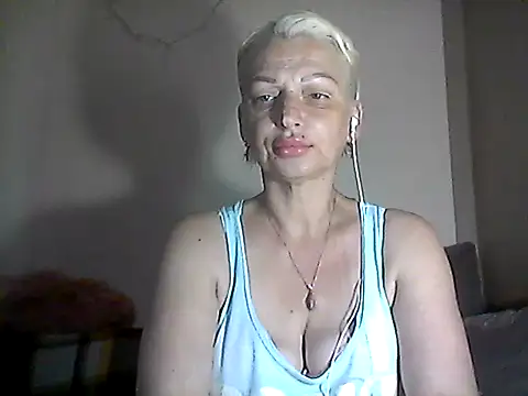 Snapshot of MaryJane441 chatting on June 2026 10:10:02 AM MaryJane441 online show from June 2026 10:10:02 AM