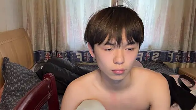 xiaottt1918 online show from January 2025 09:00:01 AM