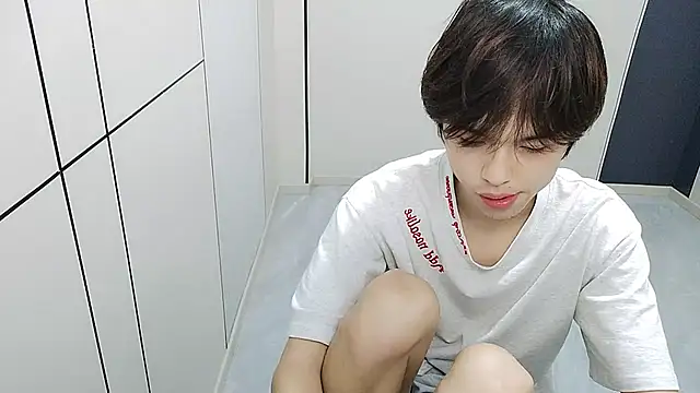 xiaottt1918 online show from August 2026 06:58:02 PM