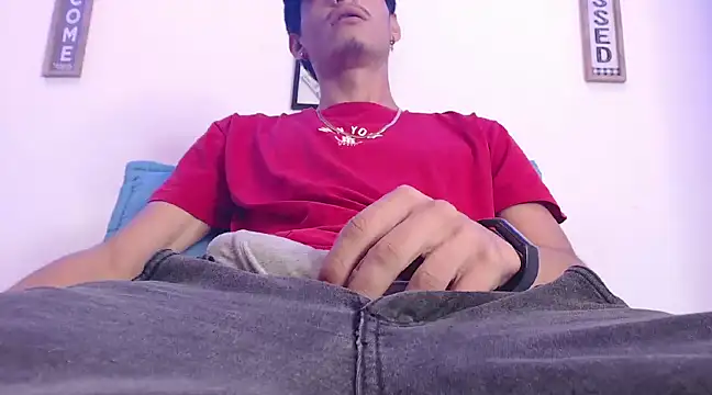 Snapshot of harrytomson_1 chatting on February 2025 04:58:01 AM harrytomson 1 online show from February 2025 04:58:01 AM