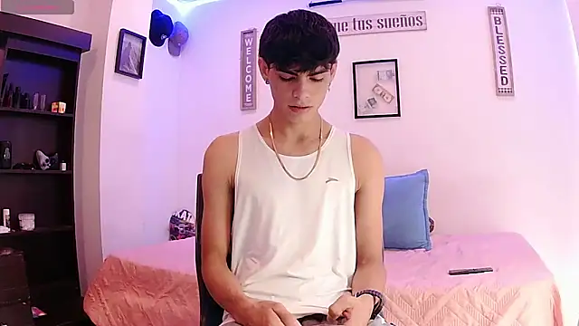 Snapshot of harrytomson_1 chatting on September 2025 06:31:02 PM harrytomson 1 online show from September 2025 06:31:02 PM