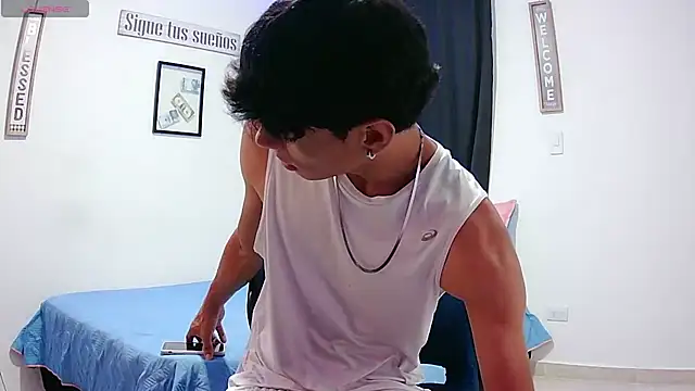 Snapshot of harrytomson_1 chatting on October 2025 08:59:02 AM harrytomson 1 online show from October 2025 08:59:02 AM