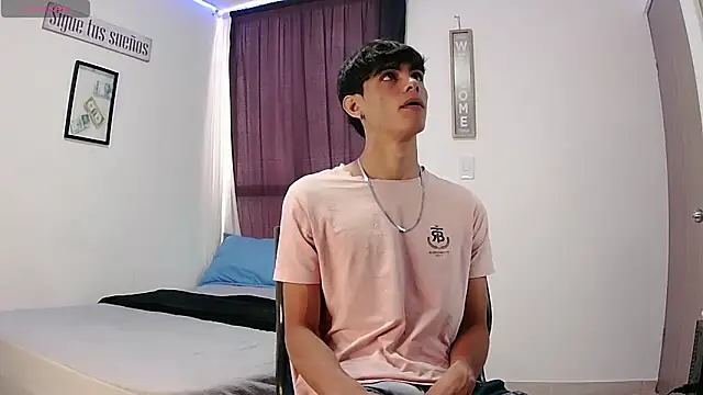 Snapshot of harrytomson_1 chatting on October 2025 04:33:01 PM harrytomson 1 online show from October 2025 04:33:01 PM