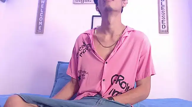 Snapshot of harrytomson_1 chatting on March 2025 07:47:02 AM harrytomson 1 online show from March 2025 07:47:02 AM