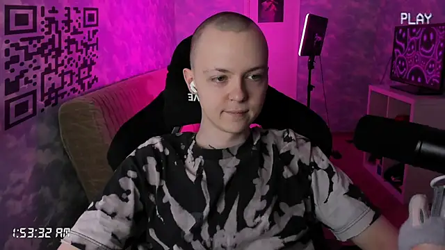 Snapshot of charonbaby1 chatting on December 2025 10:53:01 PM charonbaby1 online show from December 2025 10:53:01 PM