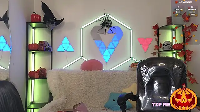 Snapshot of littlevixen18 chatting on October 2025 01:54:02 PM littlevixen18 online show from October 2025 01:54:02 PM