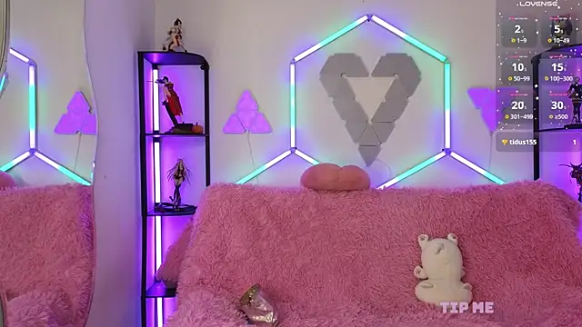 Snapshot of littlevixen18 chatting on November 2025 02:01:01 PM littlevixen18 online show from November 2025 02:01:01 PM