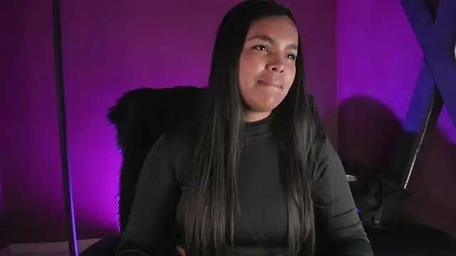 zoe roux21 online show from November 2025 02:33:02 AM