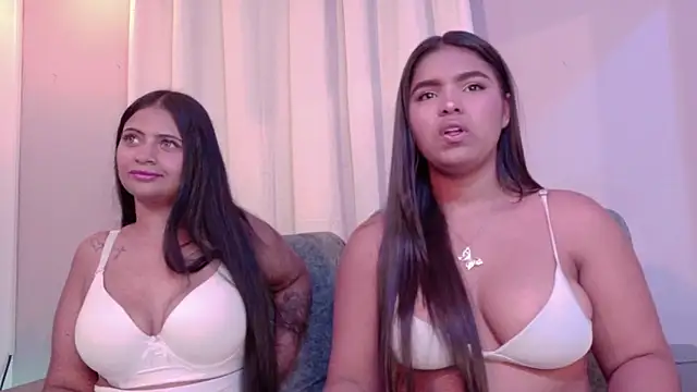 zoe roux21 online show from February 2026 08:06:01 PM